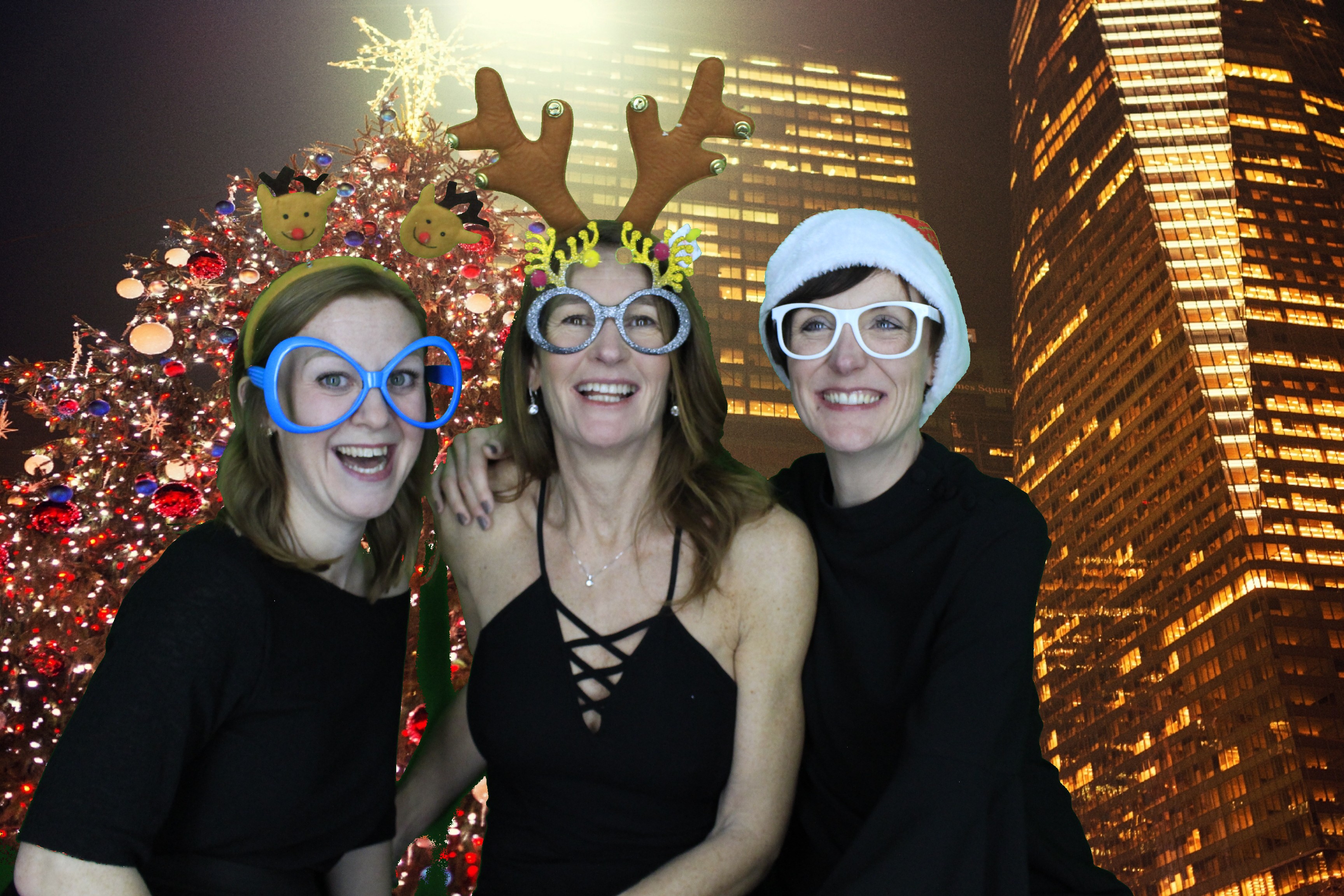 Silvermere Christmas Party  | View more photos from the event at gallery.myphotoboothexperience.co.uk/u/MyPhotoBoothExperienceLtd/Silvermere-Christmas-Party-0